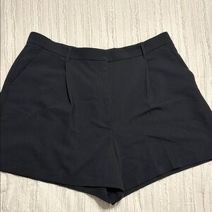 A&F Tailored Short